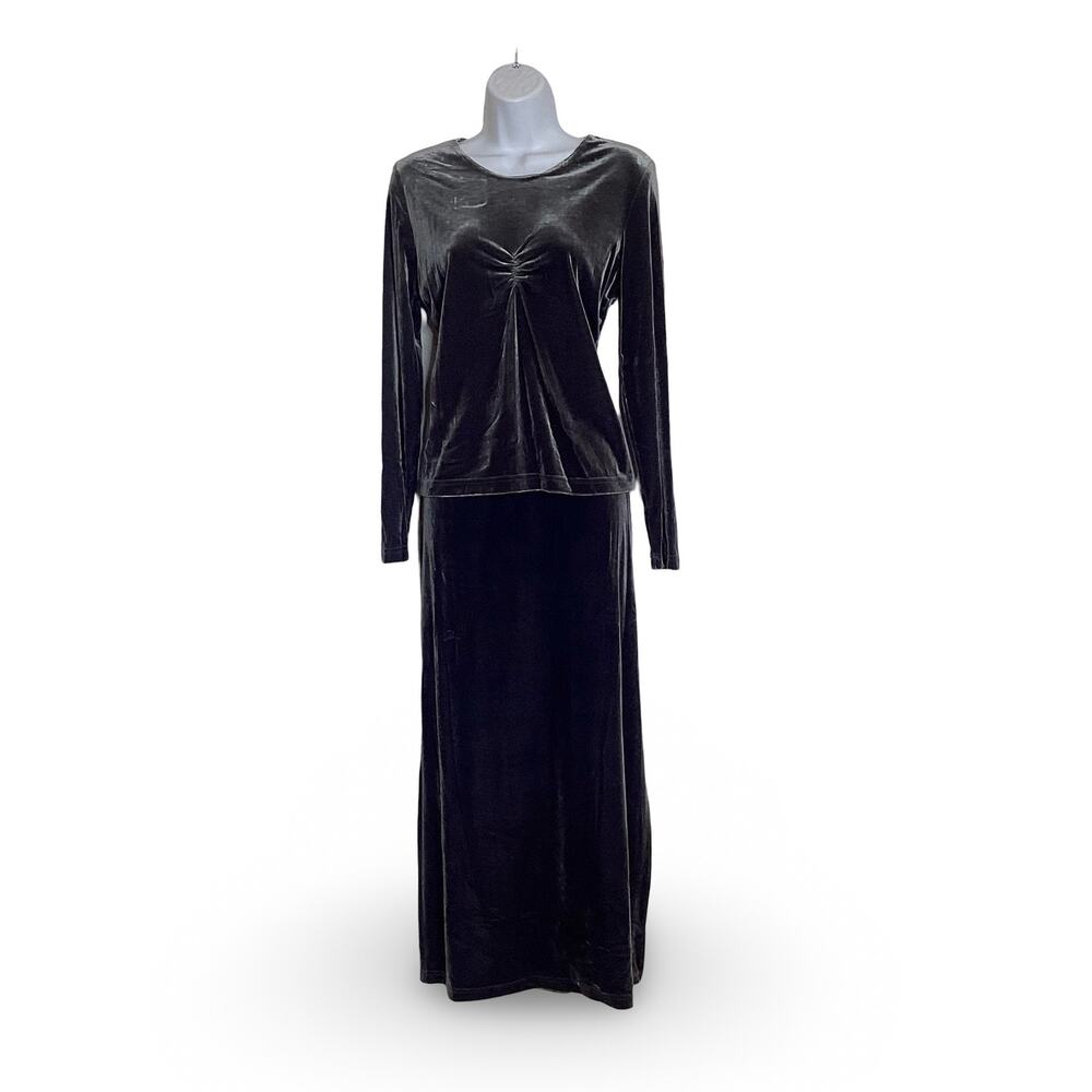 ToTonKo Velour Outfit